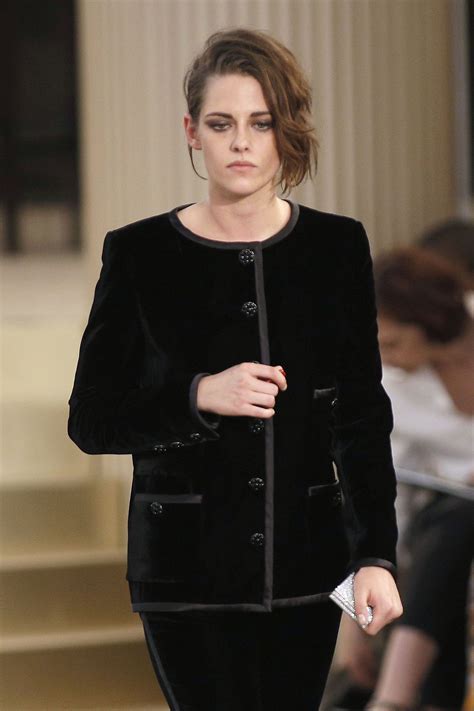 kristen stewart chanel fashion show